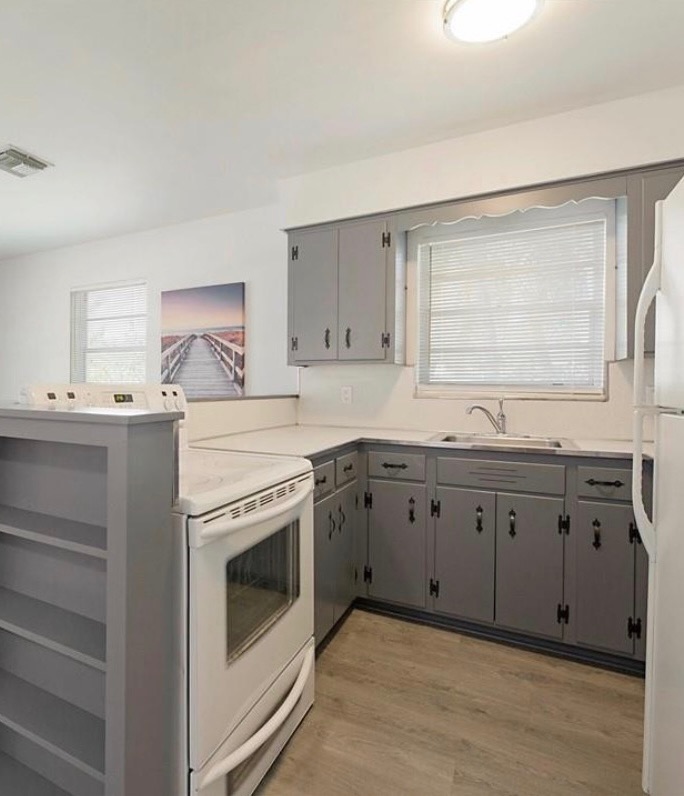 Kitchen Cabinets before